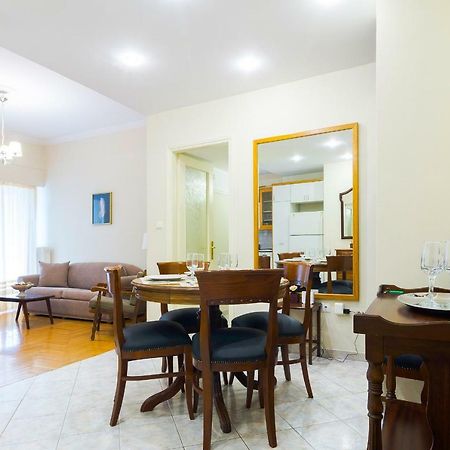 Classy 2 Bedroom Apartment Near Acropolis & Metro 아테네 외부 사진