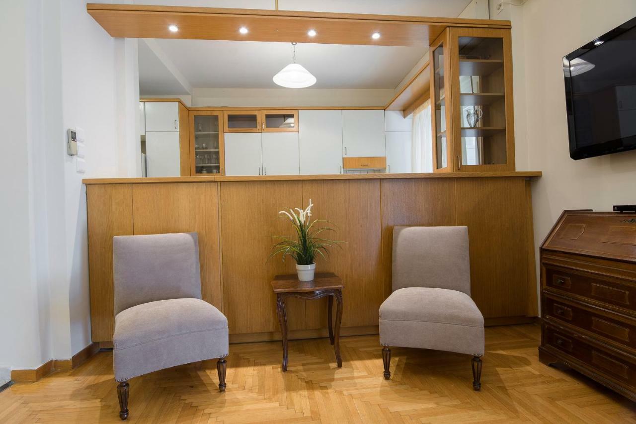 Classy 2 Bedroom Apartment Near Acropolis & Metro 아테네 외부 사진