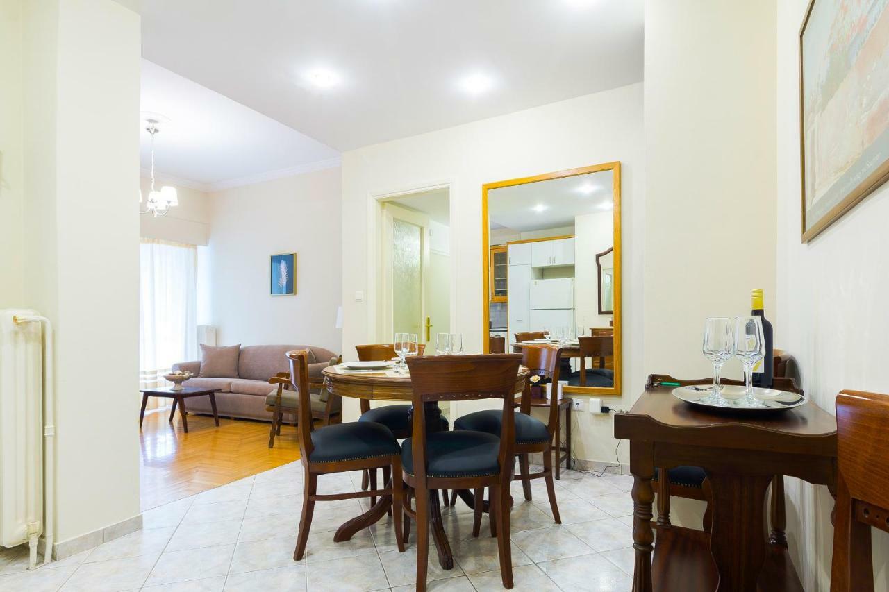 Classy 2 Bedroom Apartment Near Acropolis & Metro 아테네 외부 사진