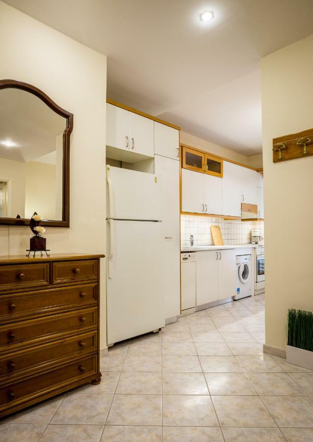 Classy 2 Bedroom Apartment Near Acropolis & Metro 아테네 외부 사진