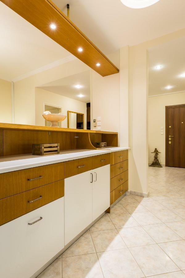 Classy 2 Bedroom Apartment Near Acropolis & Metro 아테네 외부 사진